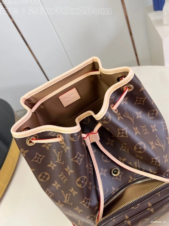 WIS VUITTON MONTSOURIS PM LOUIS 0904